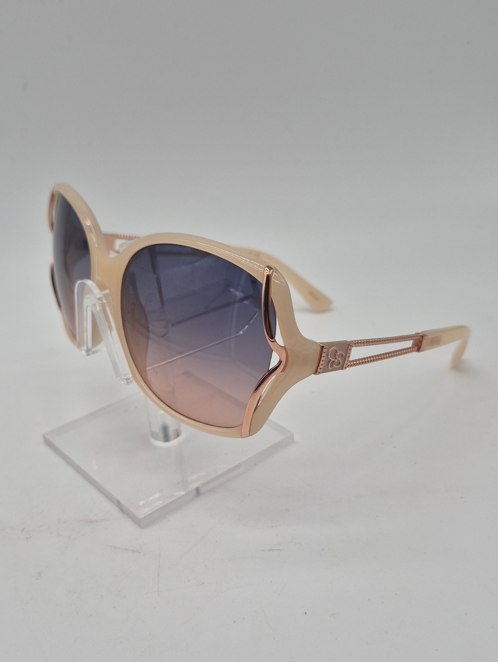 Jessica Simpson Pink Gradient Oversized Sunglasses with Rose Gold Accents